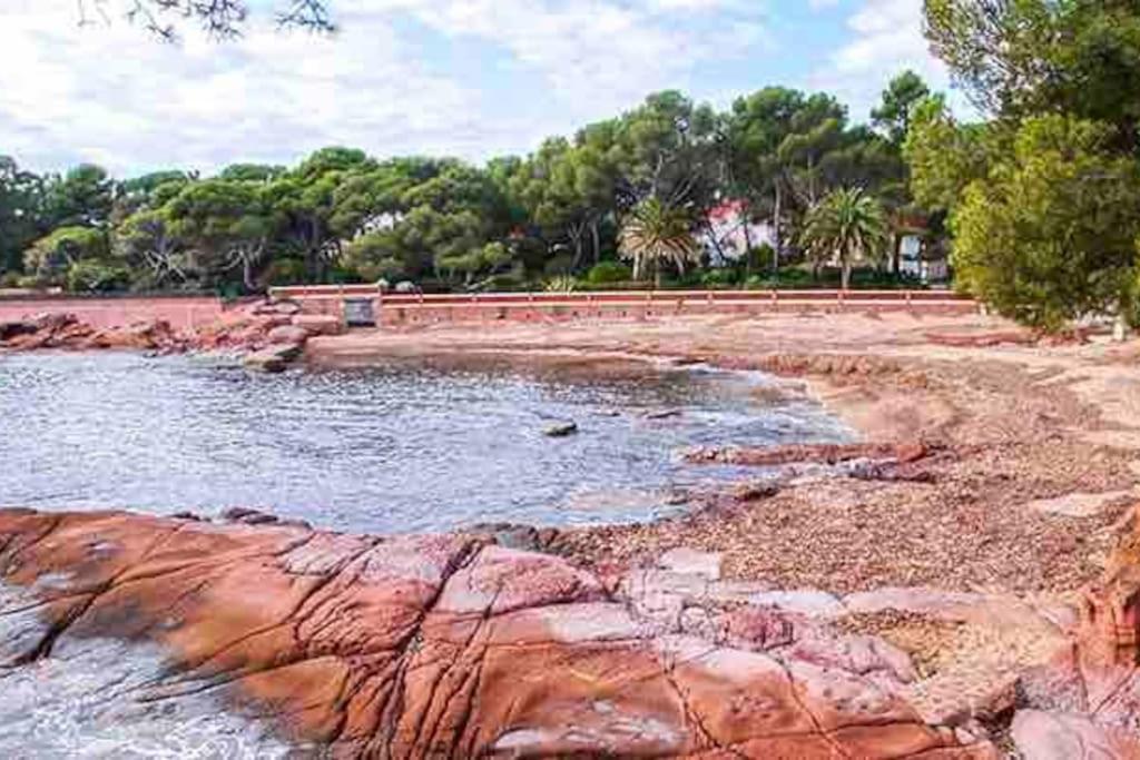 Boreal 4 Pax Bord De Mer Saint-Raphaël Exterior foto