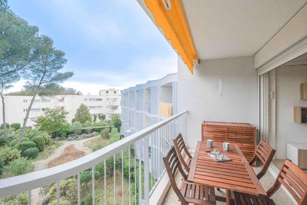 Boreal 4 Pax Bord De Mer Saint-Raphaël Exterior foto